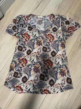 Floral Paisley Short Sleeve V-Neck Top - Multicolor